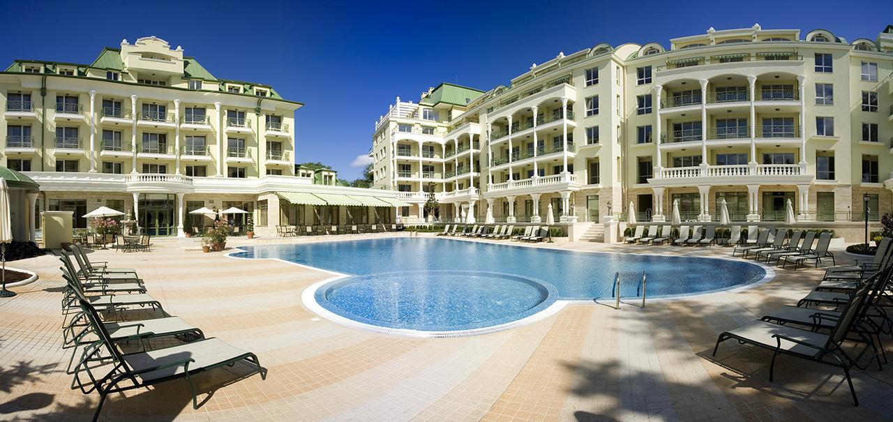 Apartcomplex Splendid Saints Constantine and Helena Exterior photo